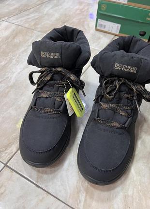 Кльові утепленні напівчеревики/ дутики skechers /сша/