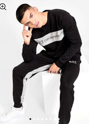 Брендовый свитшот