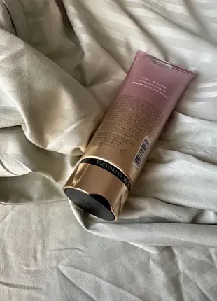 Лосьйон для тіла з шиммером victoria's secret velvet petals shimmer body lotion4 фото