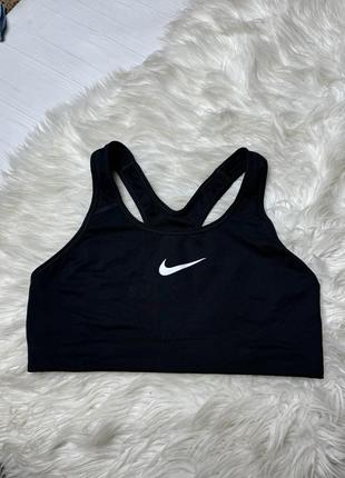 Спортивный топ nike