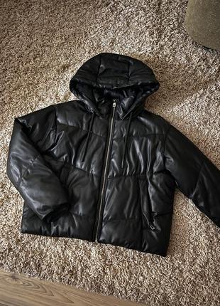 Курточка зимова zara