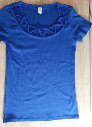 Жіноча футболка s