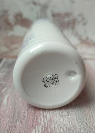 Пенка с эффектом микропилинга для лица caudalie vinoperfect