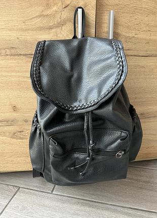 Жіночий рюкзак