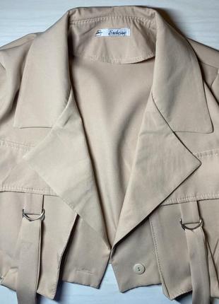 Піджак укорочений у розмірі s