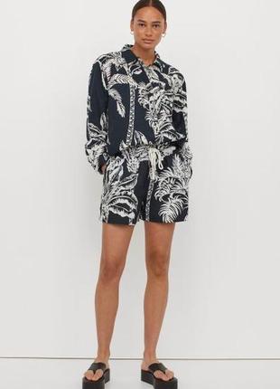 Льняные тропические шорты с карманами от h&m