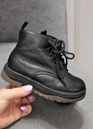 Черевики чорні шкіряні zara унісекс