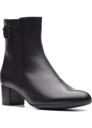 Шкіряні ботильйони clark’s contoured comfort