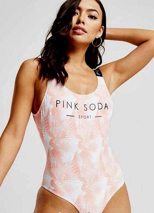 Слитный купальник р.40-44