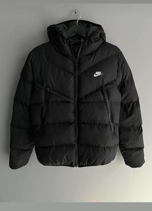Зимова куртка nike
