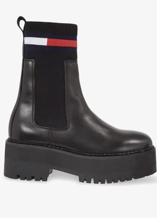 Продам новые сапоги Tommy hilfiger размер 36