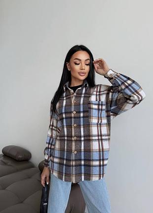 Сорочка у клітинку з вовни оверсайз подовжена на гудзиках рубашка чорна біла блакитна бежева тепла базова трендова стильна