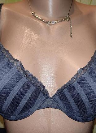 80b очень классный бюстгальтер, для коррекции груди