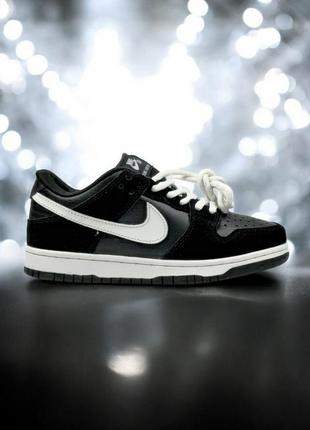 Женские зимние кроссовки nike