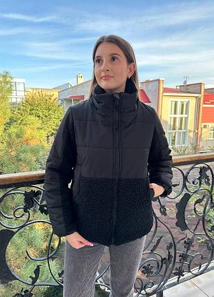 Чорна зимова куртка тепла куртка з хутром теплая зимняя куртка