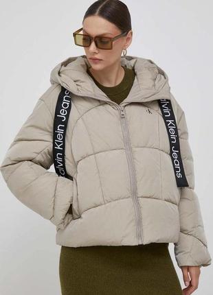 Жіноча куртка пуховик calvin klein, оригінал! ціна вказана з знижкою!
