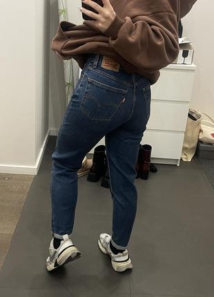 Джинсы levi's mom оригинал