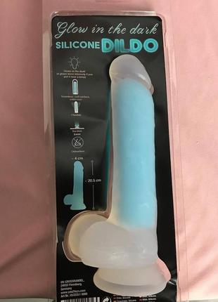 Фаллоимитатор светящийся  glow in the dark silicone dildo на присоске