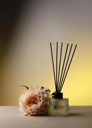 Аромадифузор для дома,других помещений с палочками в баночке унисекс аромат на масле из франции