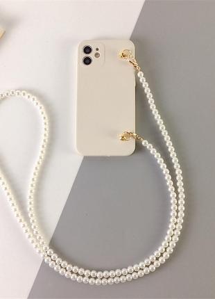 Жіночий чохол з ланцюжком для iphone 16 pro max