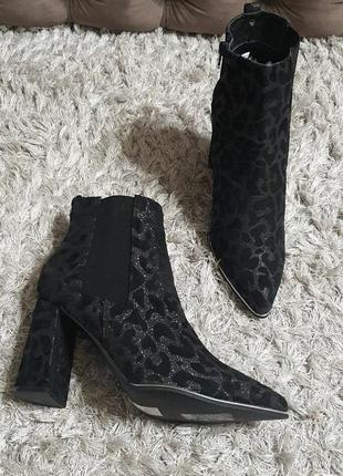 Стильные ботиночки dorothy perkins эко-замш р.8(41).маломерят.