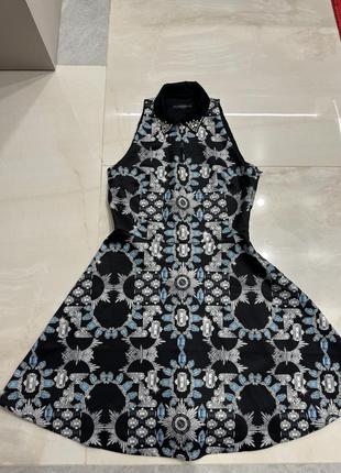 Нарядное платье guess