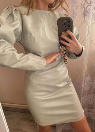 Платье