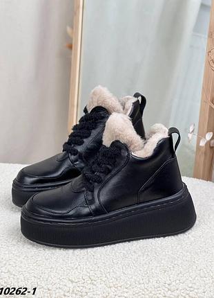 Хайтопы материал натуральная кожа и замша сезон зима внутри натуральный мех цвет черный,бежевые