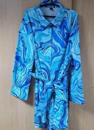 Длинная блуза с поясом.