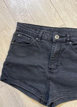 Шорты черные (тянутся)