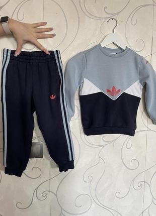 Спортивний костюм на флісі adidas 3/4 роки