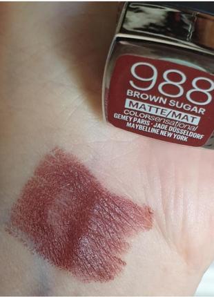 Помада maybelline 988 brown sugar3 фото