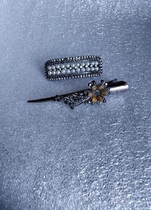 Заколки для волос