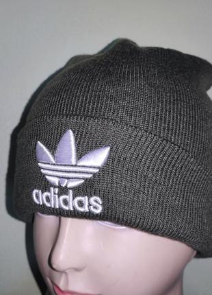 Стильна оригінал фірмова шапка спорт хакі adidas.л-хл.58-60