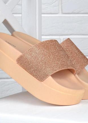 Шлепанцы женские на платформе swarovski style бежевые стразы, бежевый, 38