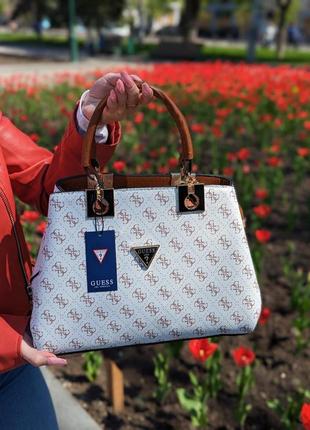 Сумка женская  белая  guess гесс  на три отделения люкс