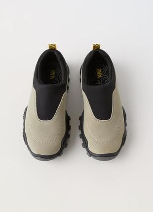 Кроссовки zara