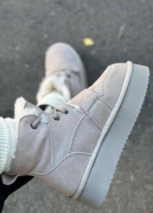 Материал: натуральная замша. в середине: плотный мех. угги