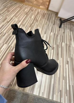 Ботинки женские