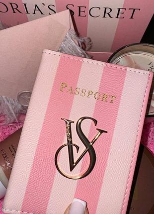 Обложка для паспорта victoria’s secret 💖