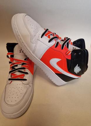 Оригінальні nike air