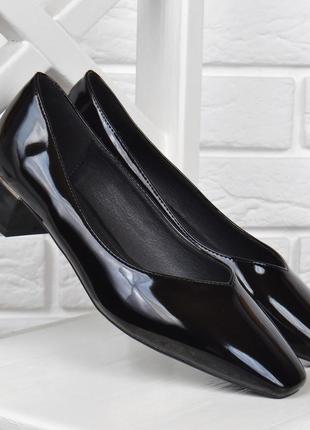 Туфли женские лодочки лаковые style на устойчивом каблуке, черный, 38