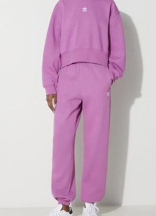 Рожевий бузковий спортивний утеплений зимовий костюм adidas originals essentials fleece оригінал