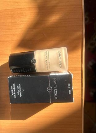 Тональний крем giorgio armani
