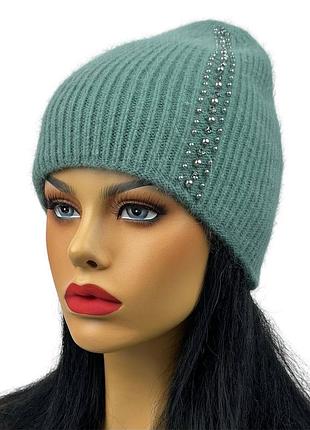 Теплая красивая шапка ангора