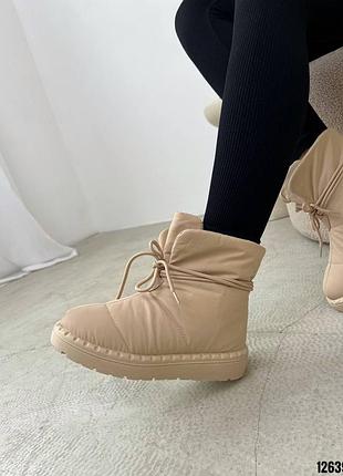 Бежевые женские зимние дутики ботинки ботинки из плащевки