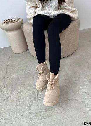 Бежевые женские зимние дутики ботинки ботинки из плащевки