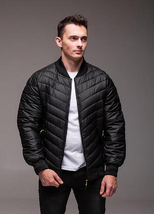 Бомбер чорний утеплений casual