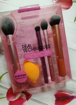 Набір пензлів для макіяжу real techniques
