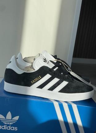 Adidas gazelle чорні з білим  нові оригінал